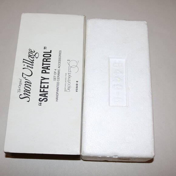 Department 56 Snow Village Safety Patrol set of 4 figures ceramic and porcelain - Picture 2 of 11